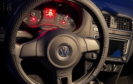 Volkswagen Polo VI (EU Market), 2011 год, 800 000 рублей, 16 фотография