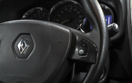 Renault Logan II, 2015 год, 849 900 рублей, 14 фотография