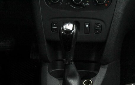 Renault Logan II, 2015 год, 849 900 рублей, 15 фотография