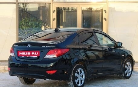 Hyundai Solaris II рестайлинг, 2011 год, 850 000 рублей, 5 фотография