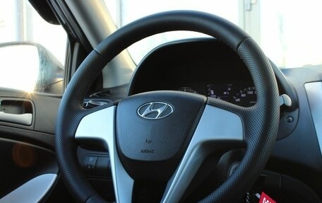 Hyundai Solaris II рестайлинг, 2011 год, 850 000 рублей, 17 фотография