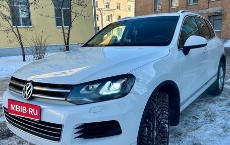 Volkswagen Touareg III, 2012 год, 2 300 000 рублей, 1 фотография