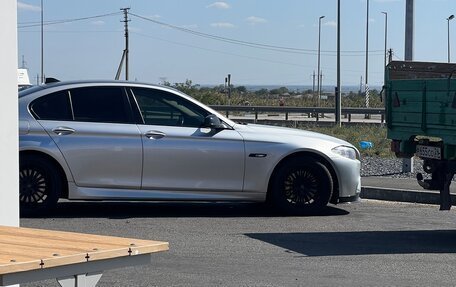 BMW 5 серия, 2011 год, 1 850 000 рублей, 13 фотография