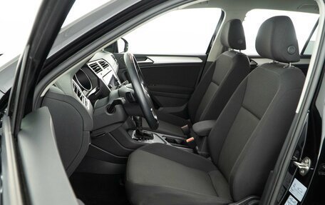 Volkswagen Tiguan II, 2019 год, 2 547 444 рублей, 10 фотография