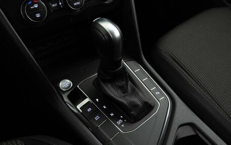 Volkswagen Tiguan II, 2019 год, 2 547 444 рублей, 21 фотография