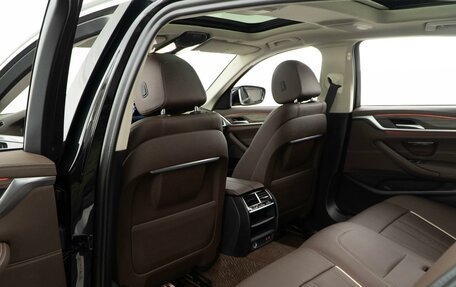 BMW 5 серия, 2022 год, 5 449 999 рублей, 11 фотография