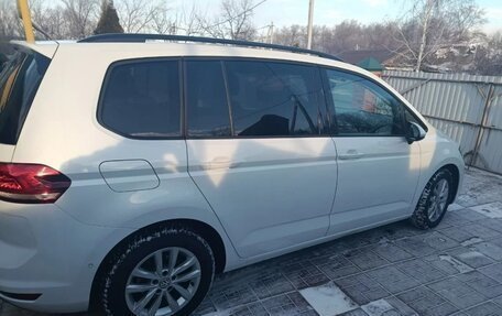 Volkswagen Touran III, 2019 год, 2 100 000 рублей, 6 фотография