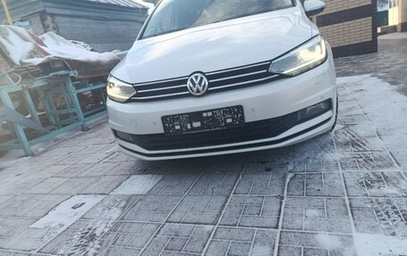 Volkswagen Touran III, 2019 год, 2 100 000 рублей, 8 фотография