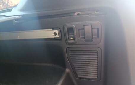 Volkswagen Touran III, 2019 год, 2 100 000 рублей, 23 фотография