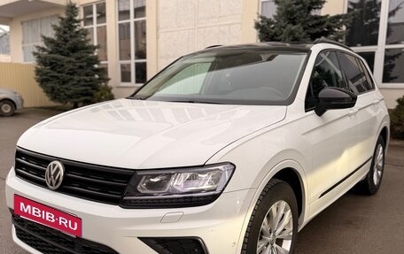 Volkswagen Tiguan II, 2017 год, 2 300 000 рублей, 2 фотография