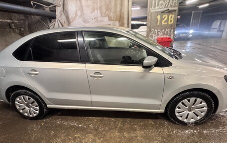 Volkswagen Polo VI (EU Market), 2011 год, 585 000 рублей, 3 фотография