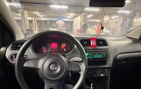 Volkswagen Polo VI (EU Market), 2011 год, 585 000 рублей, 11 фотография