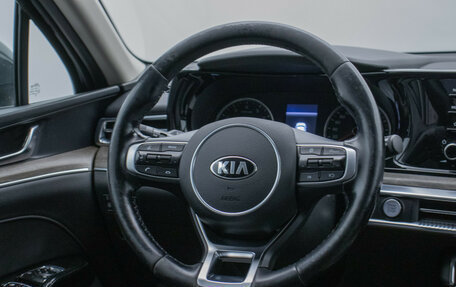 KIA K5, 2021 год, 2 490 000 рублей, 15 фотография