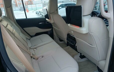 Toyota Land Cruiser, 2023 год, 13 500 000 рублей, 12 фотография