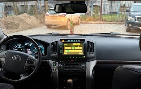 Toyota Land Cruiser 200, 2010 год, 2 750 000 рублей, 18 фотография