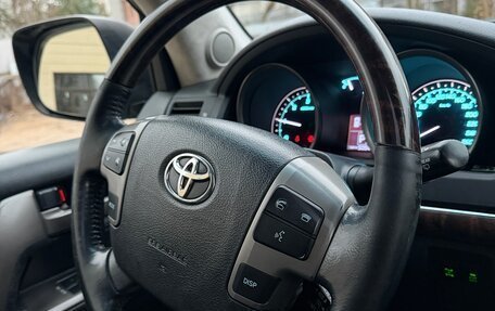 Toyota Land Cruiser 200, 2010 год, 2 750 000 рублей, 19 фотография