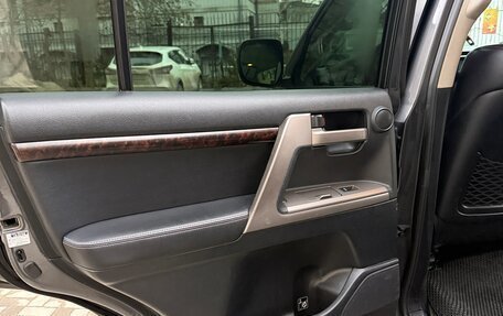 Toyota Land Cruiser 200, 2010 год, 2 750 000 рублей, 11 фотография