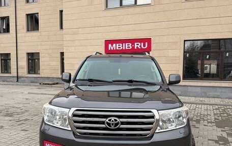 Toyota Land Cruiser 200, 2010 год, 2 750 000 рублей, 2 фотография