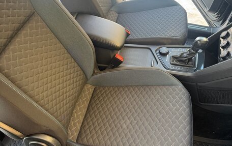 Volkswagen Tiguan II, 2019 год, 3 400 000 рублей, 5 фотография