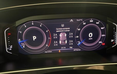 Volkswagen Tiguan II, 2019 год, 3 400 000 рублей, 10 фотография