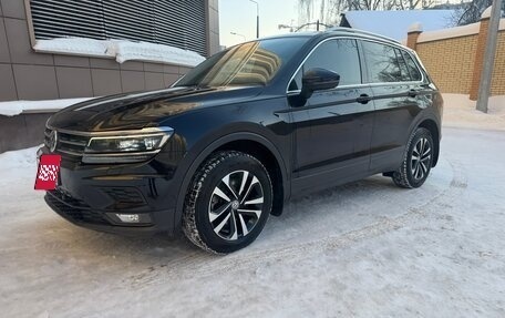 Volkswagen Tiguan II, 2019 год, 3 400 000 рублей, 2 фотография