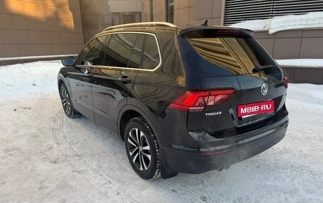 Volkswagen Tiguan II, 2019 год, 3 400 000 рублей, 3 фотография