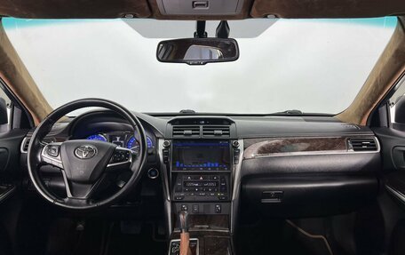 Toyota Camry, 2017 год, 1 999 990 рублей, 16 фотография