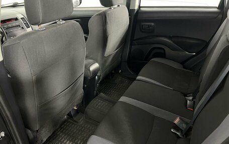 Mitsubishi Outlander III рестайлинг 3, 2011 год, 1 235 000 рублей, 11 фотография