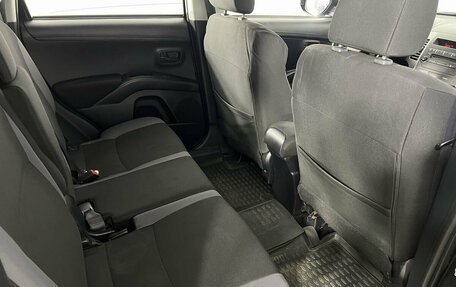 Mitsubishi Outlander III рестайлинг 3, 2011 год, 1 235 000 рублей, 12 фотография