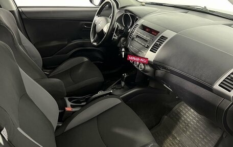 Mitsubishi Outlander III рестайлинг 3, 2011 год, 1 235 000 рублей, 13 фотография