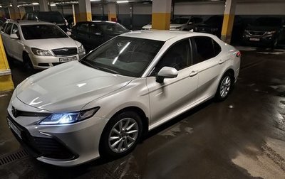 Toyota Camry, 2021 год, 2 600 000 рублей, 1 фотография