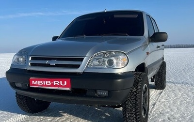 Chevrolet Niva I рестайлинг, 2004 год, 450 000 рублей, 1 фотография