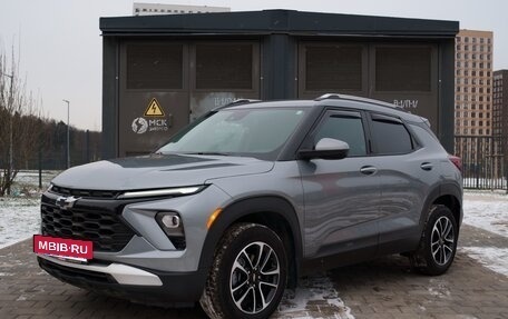 Chevrolet TrailBlazer, 2023 год, 2 390 000 рублей, 4 фотография