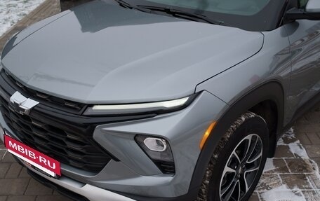 Chevrolet TrailBlazer, 2023 год, 2 390 000 рублей, 3 фотография