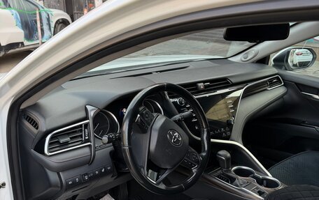 Toyota Camry, 2019 год, 2 780 000 рублей, 9 фотография