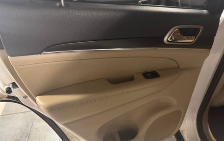 Jeep Grand Cherokee, 2013 год, 2 350 000 рублей, 11 фотография