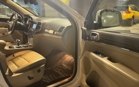 Jeep Grand Cherokee, 2013 год, 2 350 000 рублей, 16 фотография