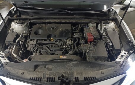 Toyota Camry, 2021 год, 2 600 000 рублей, 8 фотография