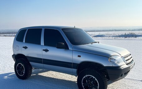 Chevrolet Niva I рестайлинг, 2004 год, 450 000 рублей, 3 фотография