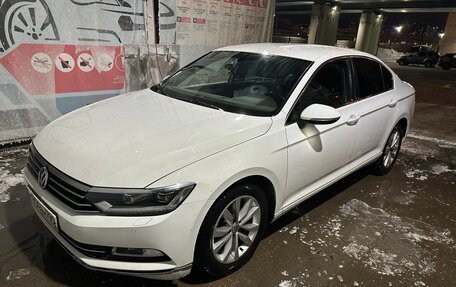 Volkswagen Passat B8 рестайлинг, 2018 год, 1 650 000 рублей, 5 фотография
