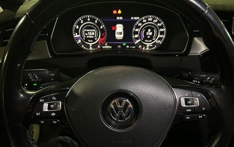 Volkswagen Passat B8 рестайлинг, 2018 год, 1 650 000 рублей, 10 фотография