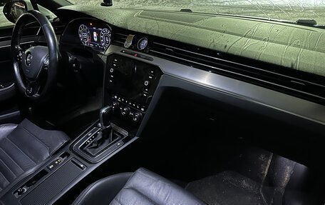 Volkswagen Passat B8 рестайлинг, 2018 год, 1 650 000 рублей, 14 фотография