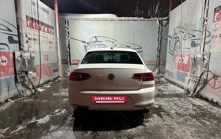 Volkswagen Passat B8 рестайлинг, 2018 год, 1 650 000 рублей, 3 фотография