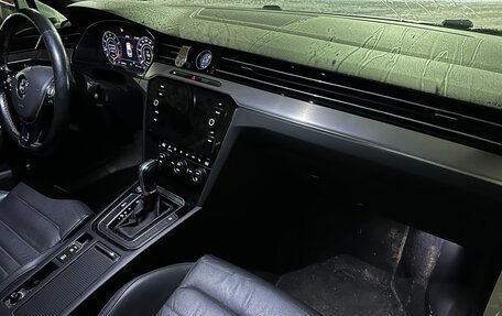 Volkswagen Passat B8 рестайлинг, 2018 год, 1 650 000 рублей, 16 фотография