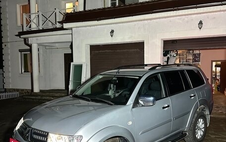 Mitsubishi Pajero Sport II рестайлинг, 2013 год, 3 400 000 рублей, 10 фотография