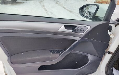 Volkswagen Golf VII, 2015 год, 1 300 000 рублей, 11 фотография