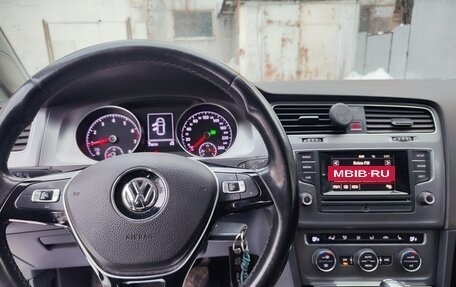 Volkswagen Golf VII, 2015 год, 1 300 000 рублей, 10 фотография