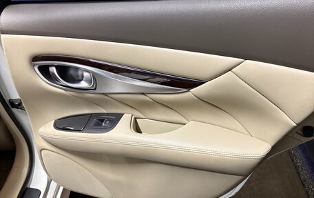 Infiniti M, 2012 год, 1 360 000 рублей, 10 фотография