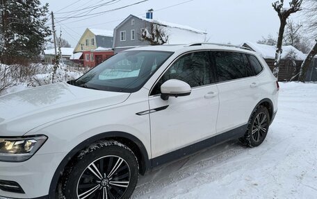 Volkswagen Tiguan II, 2021 год, 3 740 000 рублей, 9 фотография