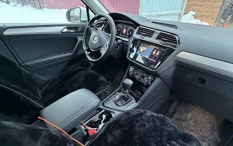 Volkswagen Tiguan II, 2021 год, 3 740 000 рублей, 10 фотография